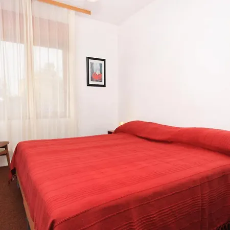 Apartment Apartments With A Parking Space Sukosan, Zadar - 5777
